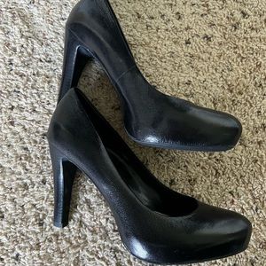 FRANCO SARTO BLACK LEATHER SIZE 8.5M 4 INCH HEELS DRESSY CICERO